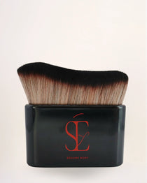a photo of our body applicator brush for applying our attention seeker shimmer oil with no mess